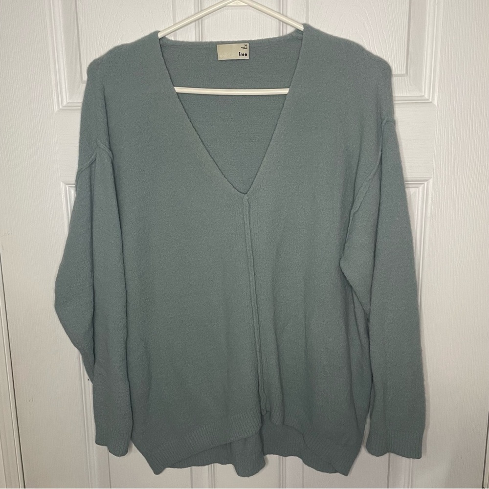 Aritzia Wilfred Free Baby Blue Cozy Pullover V-Neck Sweater Extra Small